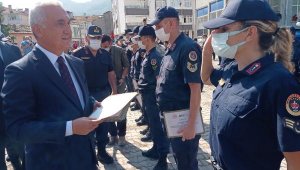 Bozkurt'taki selde görev yapan jandarma ve AFAD personeline teşekkür belgesi 