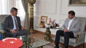 Kazakistan Büyükelçisi Saparbekuly'den yatırım daveti