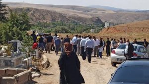 Kırıkkale'de kazada ölen 3 kişi toprağa verildi