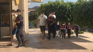 Marmaris'te meslekten ihraç FETÖ üyesi 8 eski polis tutuklandı