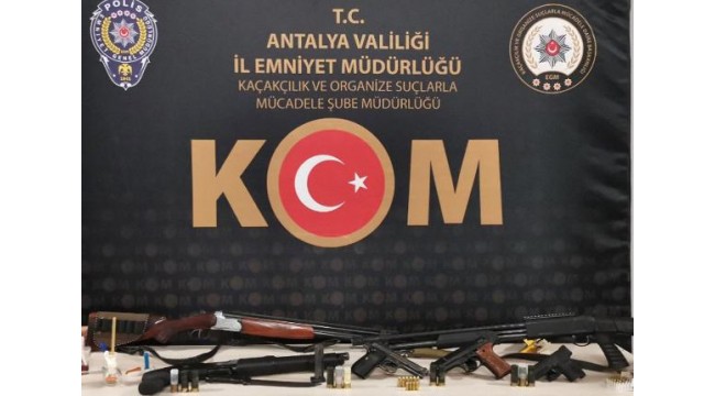 'Sahil Rüzgarı-2' operasyonunda Antalya'da 14 gözaltı
