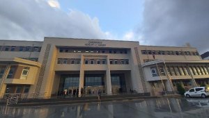 Akaryakıt davasında Çanakkale Belediye Başkanı Ülgür Gökhan beraat etti