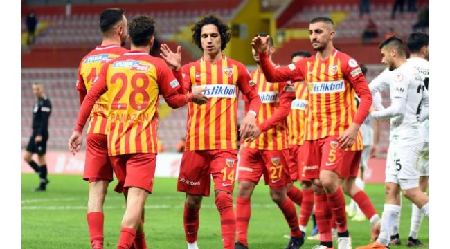 Yukatel Kayserispor - Alagöz Holding Iğdır FK: 4-0